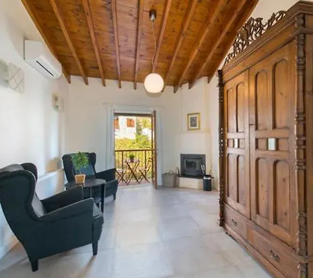 Del Conte Apartment Kalopanagiotis Exterior photo
