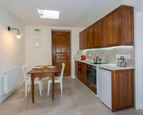 Del Conte Apartment *